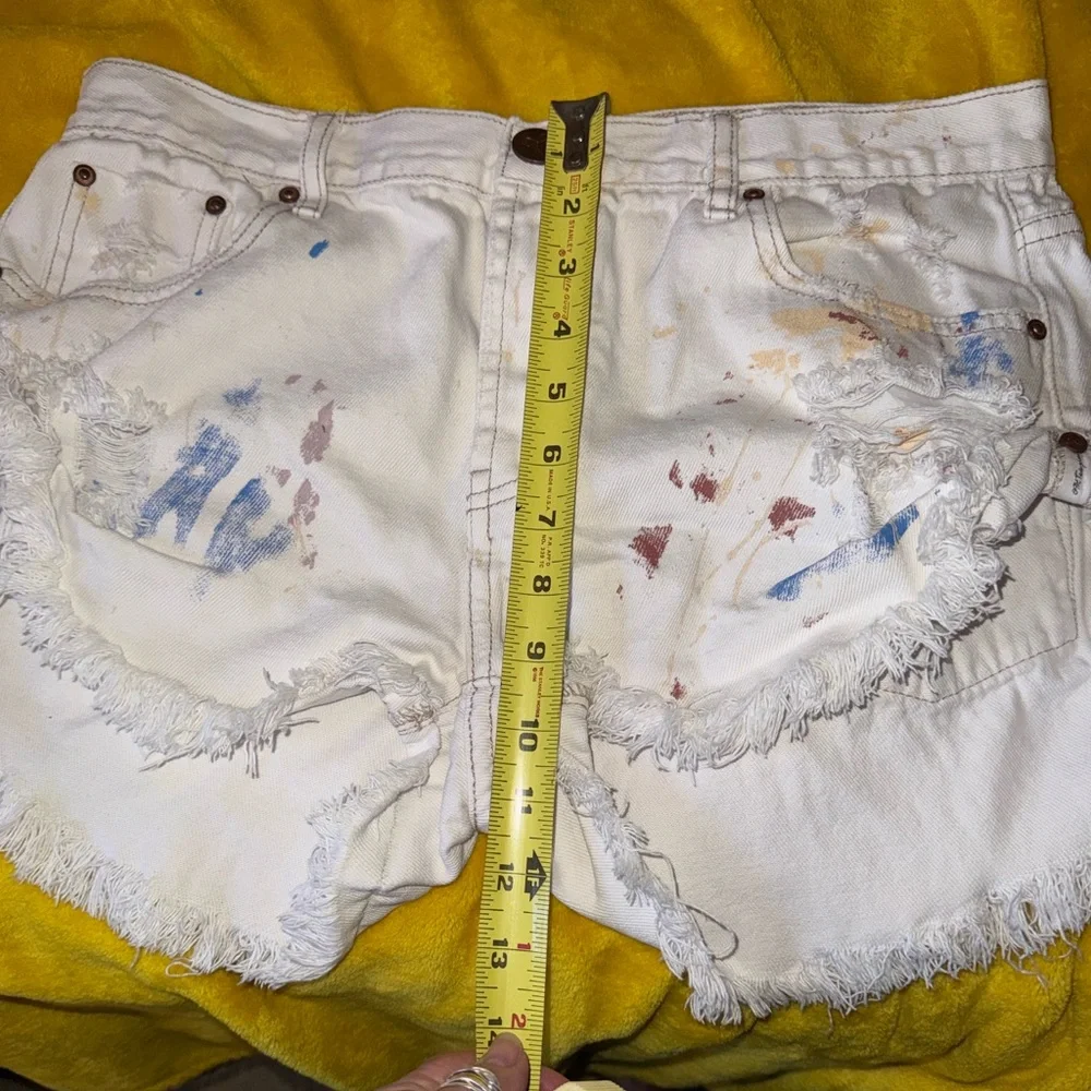 One Teaspoon Cocoa Cash Bandits White Painted  Jean Shorts - Picture 15 of 16